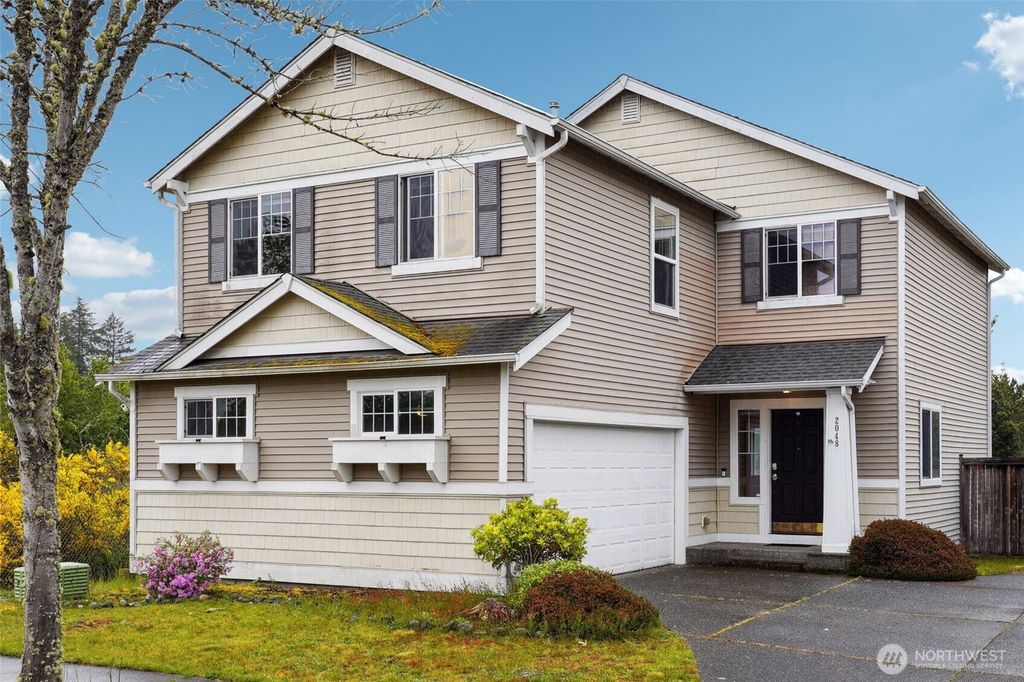 2048 Jensen Avenue, Dupont, WA 98327