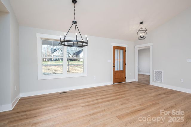 1928 Friendly Lane, Newton, NC 28658