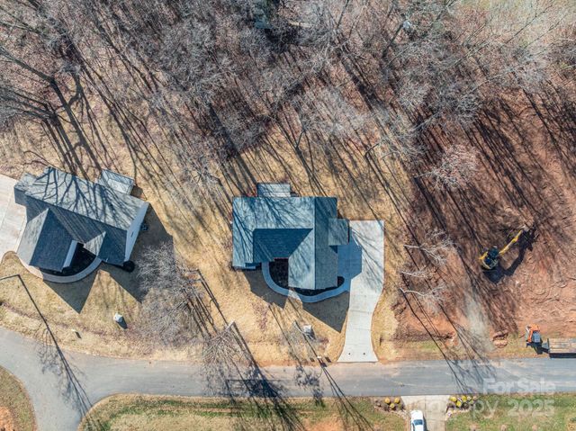 1928 Friendly Lane, Newton, NC 28658