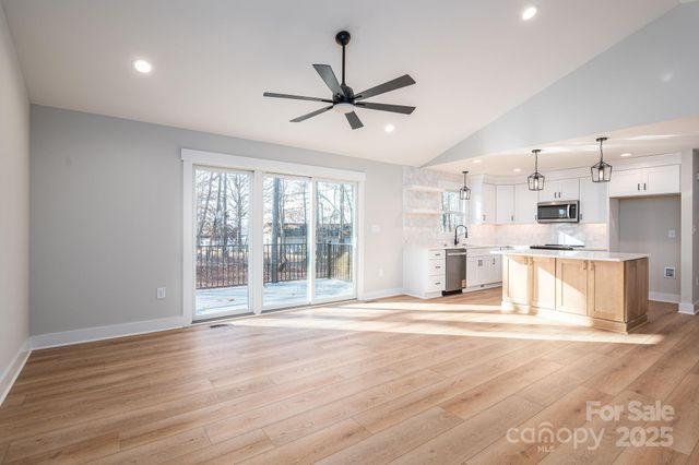 1928 Friendly Lane, Newton, NC 28658