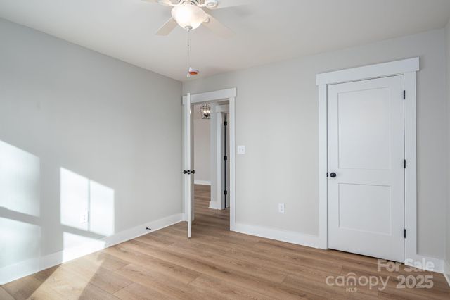 1928 Friendly Lane, Newton, NC 28658