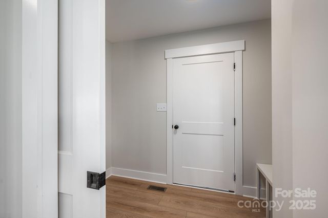 1928 Friendly Lane, Newton, NC 28658