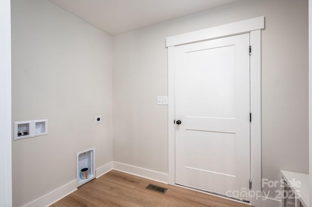 1928 Friendly Lane, Newton, NC 28658