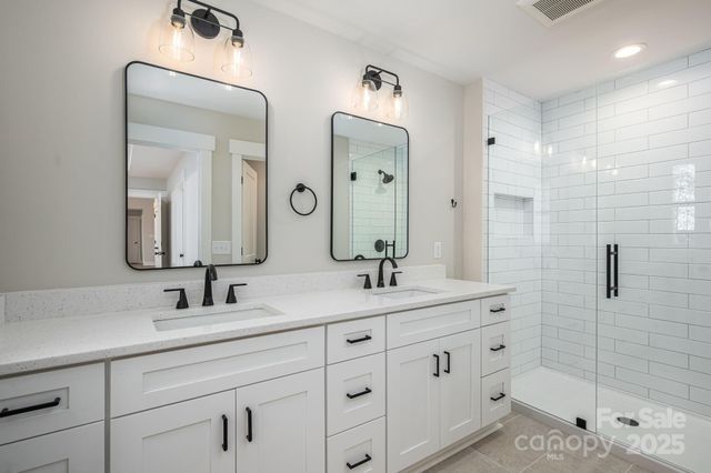 1928 Friendly Lane, Newton, NC 28658