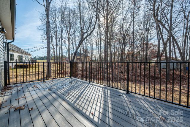 1928 Friendly Lane, Newton, NC 28658