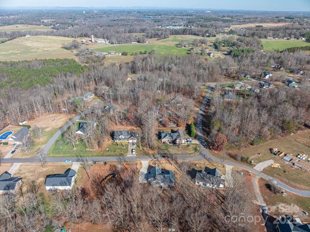 1928 Friendly Lane, Newton, NC 28658