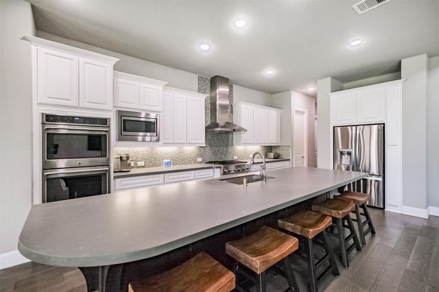 3722 Edison Lane, Rosharon, TX 77583