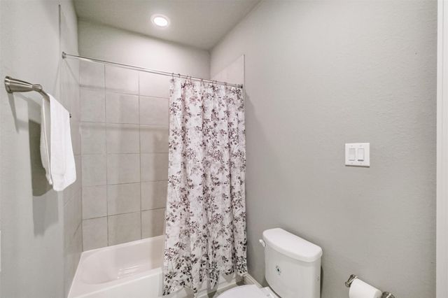 3722 Edison Lane, Rosharon, TX 77583