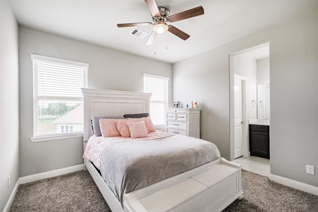 3722 Edison Lane, Rosharon, TX 77583