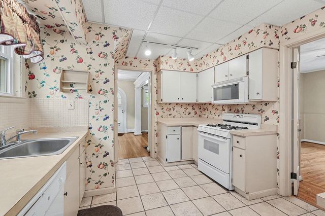 819 N Fort Thomas Avenue, Fort Thomas, KY 41075