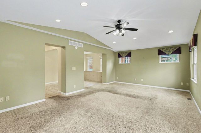 819 N Fort Thomas Avenue, Fort Thomas, KY 41075