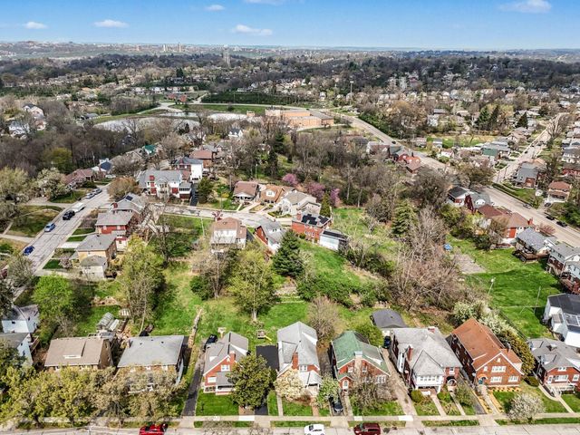 819 N Fort Thomas Avenue, Fort Thomas, KY 41075