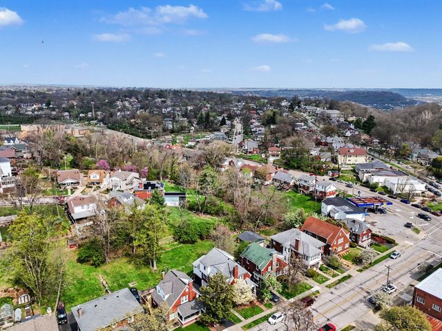 819 N Fort Thomas Avenue, Fort Thomas, KY 41075