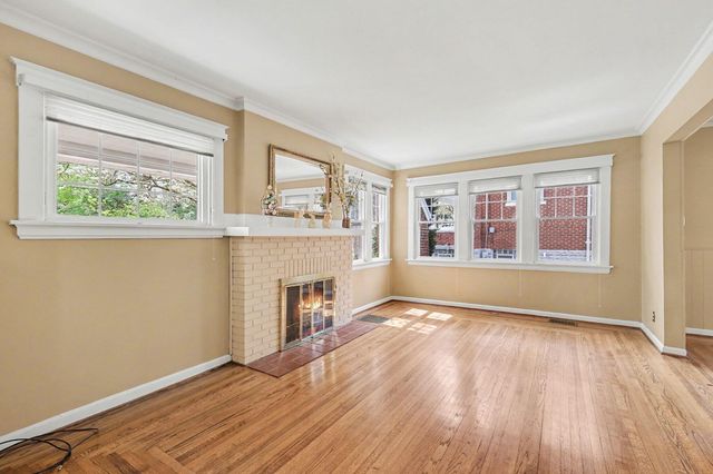 819 N Fort Thomas Avenue, Fort Thomas, KY 41075