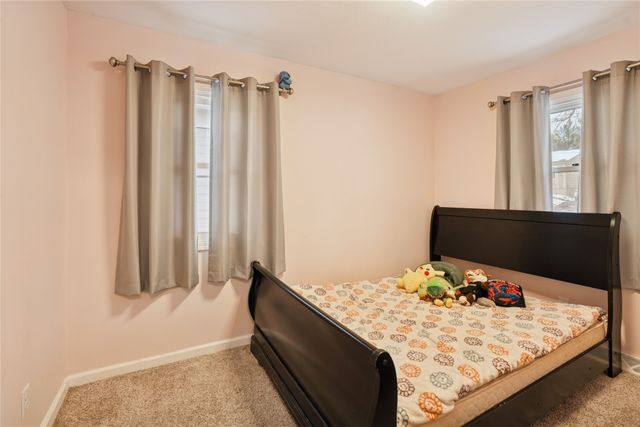 912 Titus Avenue, Des Moines, IA 50315