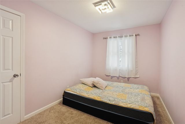 912 Titus Avenue, Des Moines, IA 50315