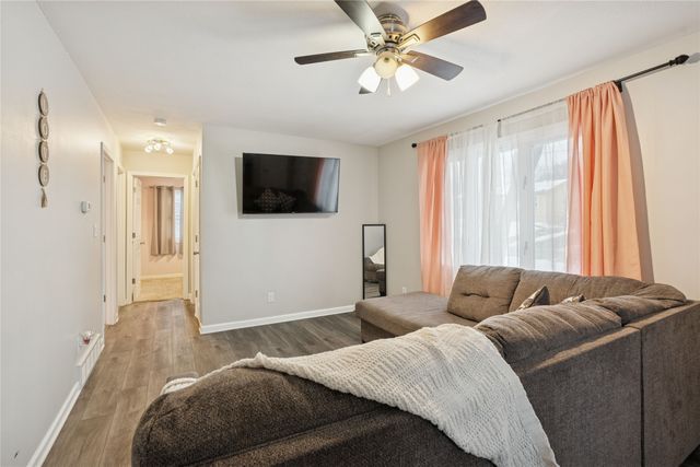 912 Titus Avenue, Des Moines, IA 50315