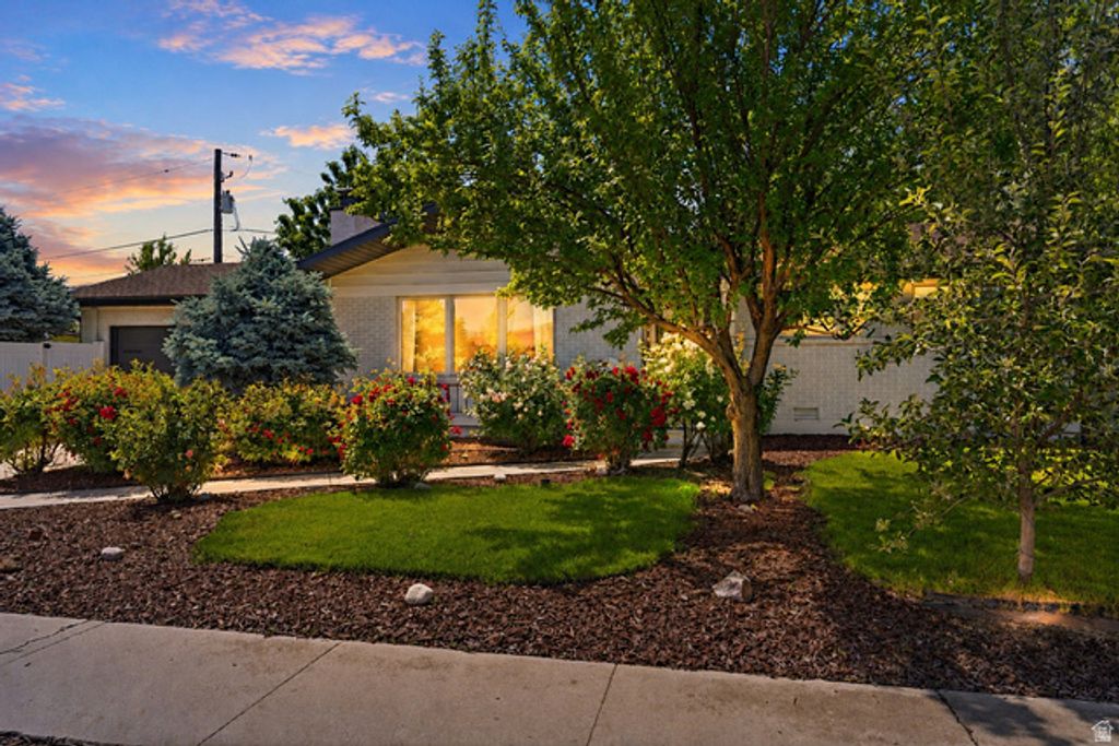 960 E SAGEHILL DR, Millcreek, UT 84124 — photo 2