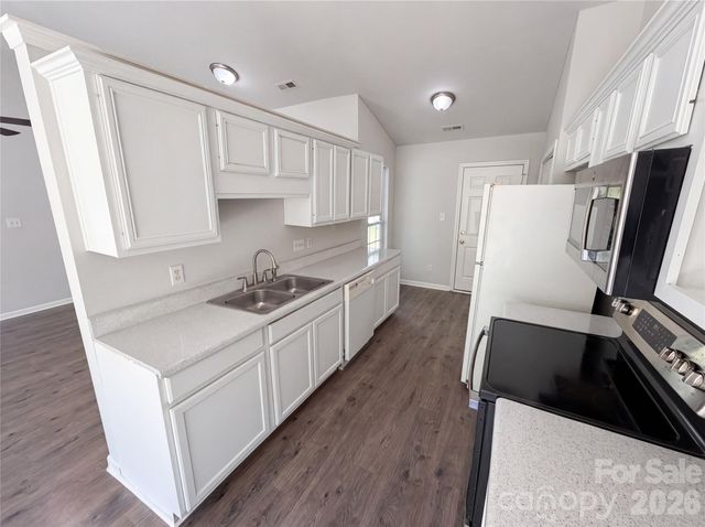 2405 Celosia Drive, Charlotte, NC 28262