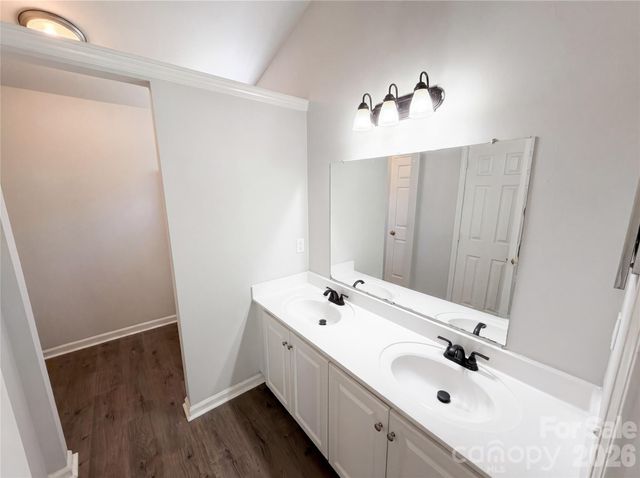 2405 Celosia Drive, Charlotte, NC 28262