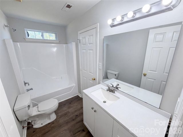 2405 Celosia Drive, Charlotte, NC 28262