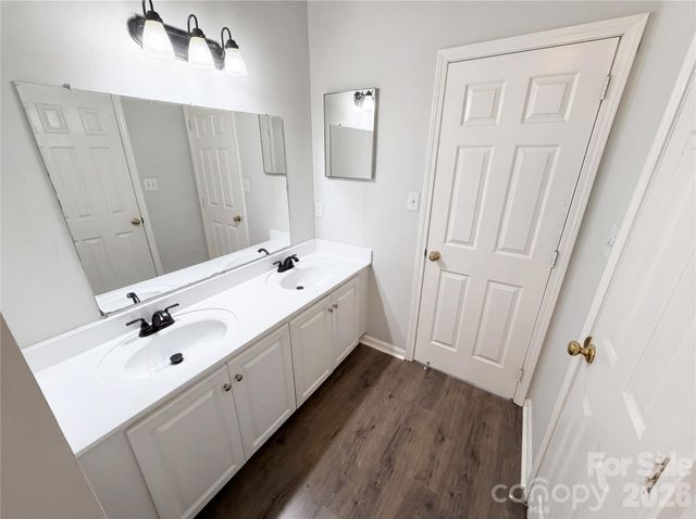 2405 Celosia Drive, Charlotte, NC 28262