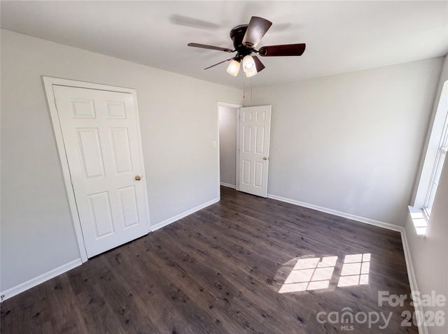 2405 Celosia Drive, Charlotte, NC 28262