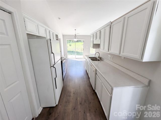 2405 Celosia Drive, Charlotte, NC 28262