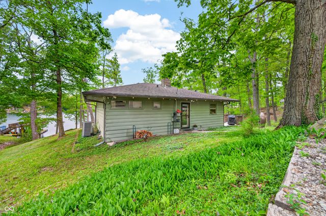 7422 Hackberry Drive, Nineveh, IN 46164