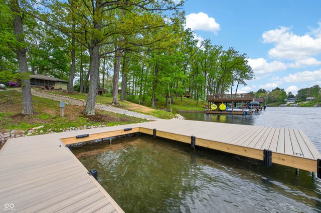 7422 Hackberry Drive, Nineveh, IN 46164