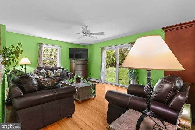 2039 BETHESDA CHURCH RD, East Greenville, PA 18041