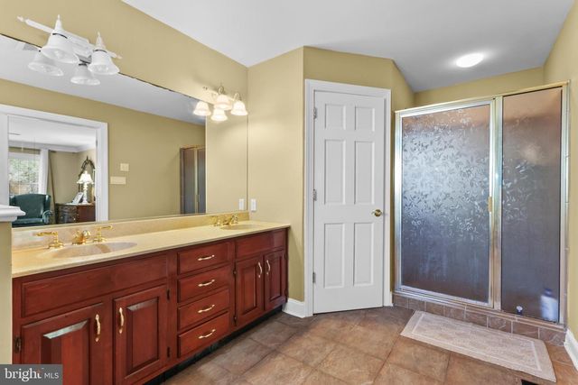 2039 BETHESDA CHURCH RD, East Greenville, PA 18041