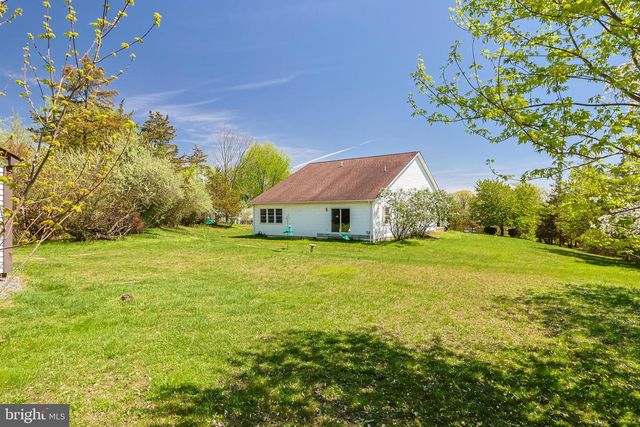 2039 BETHESDA CHURCH RD, East Greenville, PA 18041