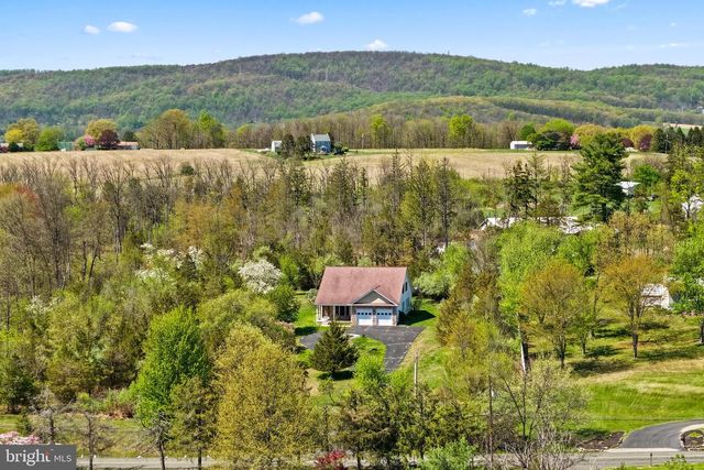 2039 BETHESDA CHURCH RD, East Greenville, PA 18041