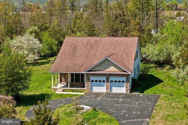 2039 BETHESDA CHURCH RD, East Greenville, PA 18041