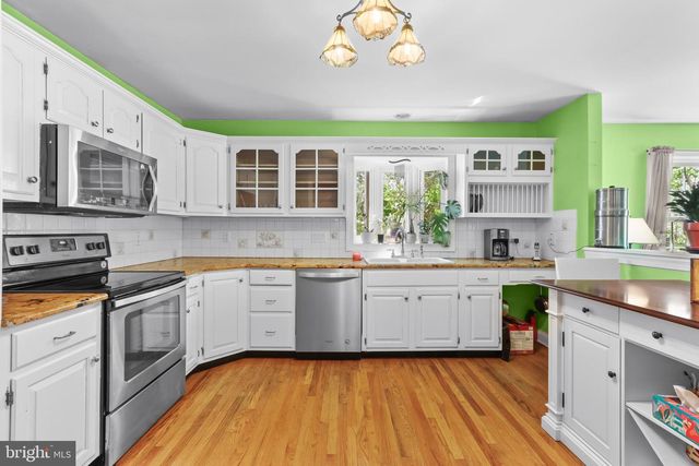 2039 BETHESDA CHURCH RD, East Greenville, PA 18041