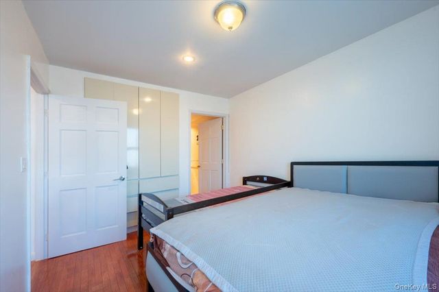 143-26 41st Avenue 9A, Flushing, NY 11355