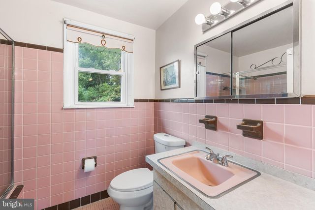 333 CANDLEWOOD RD, Broomall, PA 19008