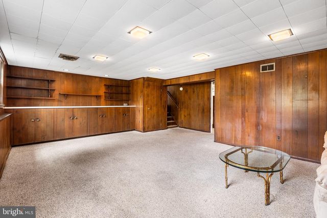 333 CANDLEWOOD RD, Broomall, PA 19008