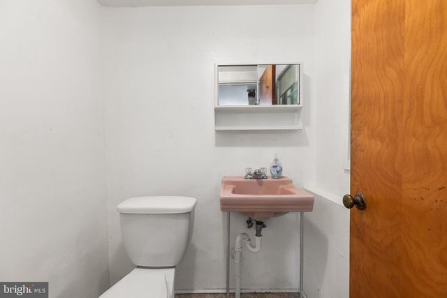 333 CANDLEWOOD RD, Broomall, PA 19008