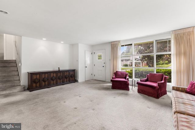333 CANDLEWOOD RD, Broomall, PA 19008
