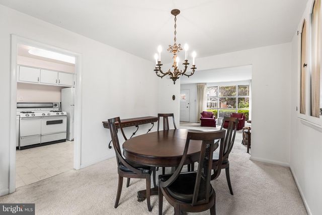333 CANDLEWOOD RD, Broomall, PA 19008