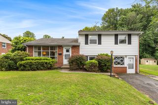 333 CANDLEWOOD RD, Broomall, PA 19008