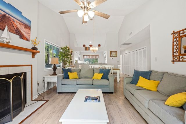 110 Hartland Dr Apt 15E, Myrtle Beach, SC 29572