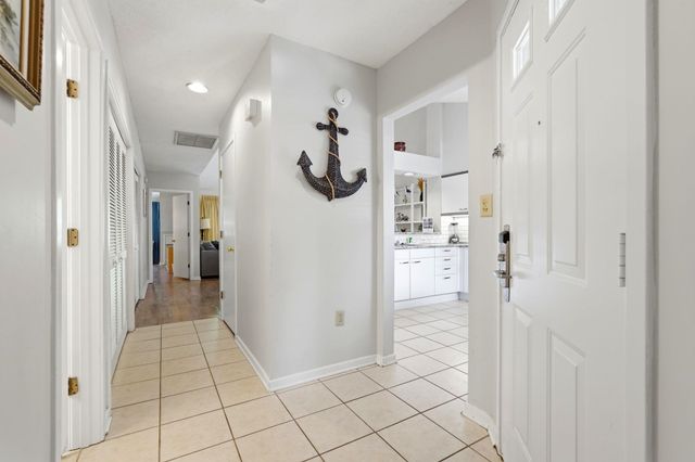 110 Hartland Dr Apt 15E, Myrtle Beach, SC 29572