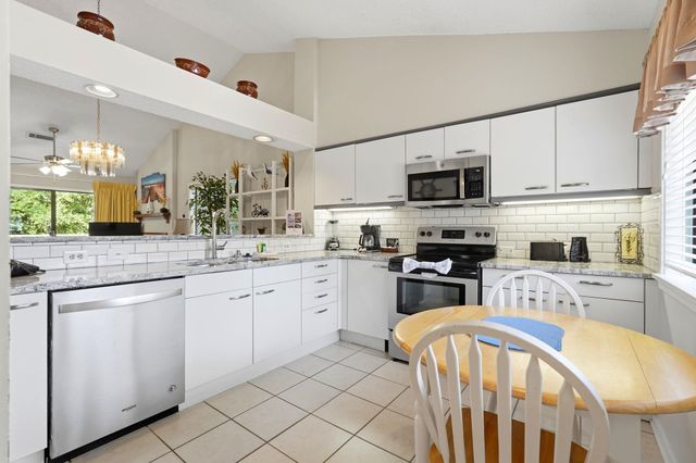 110 Hartland Dr Apt 15E, Myrtle Beach, SC 29572