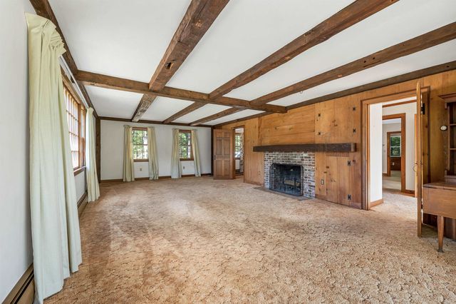 27 New Road, Tuftonboro, NH 03816