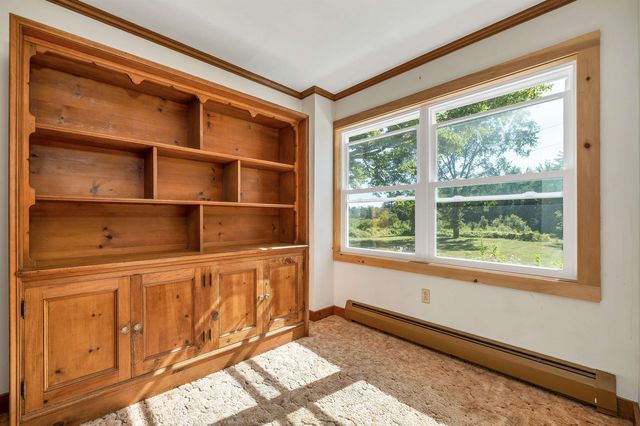 27 New Road, Tuftonboro, NH 03816