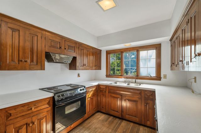 27 New Road, Tuftonboro, NH 03816