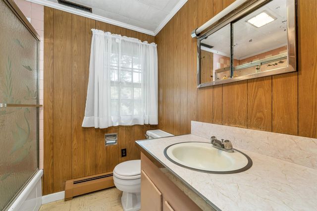 27 New Road, Tuftonboro, NH 03816